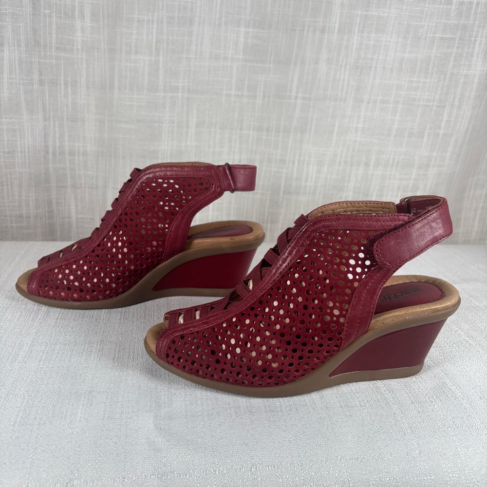 Earth Women Leather Calla Regal Red Wedges Peep toe Sling back Sandal 6